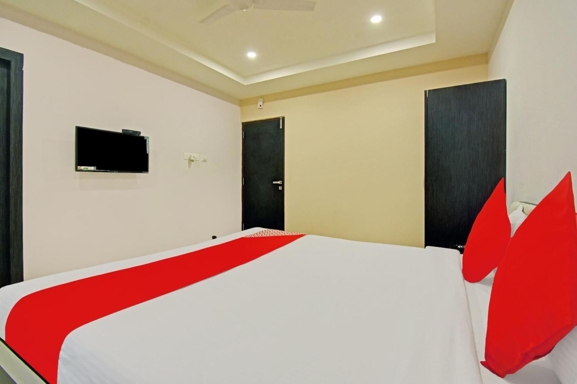 Hotel O Newtown Galaxy Panchuria エクステリア 写真