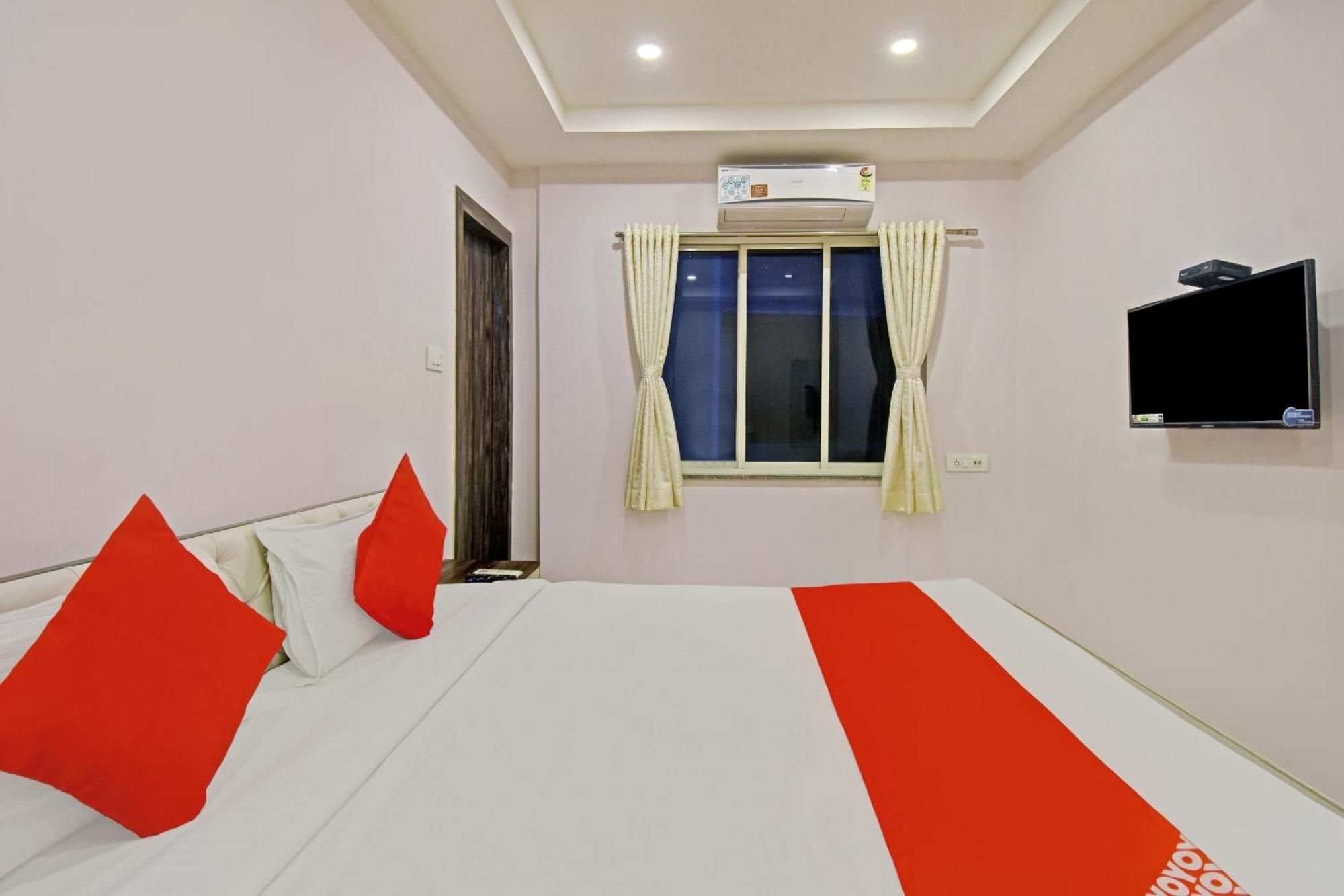 Hotel O Newtown Galaxy Panchuria エクステリア 写真